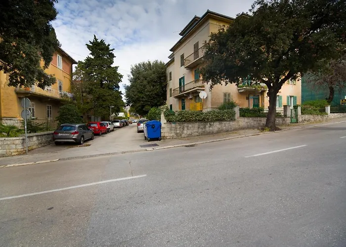 Pensionat Industrial Design Split